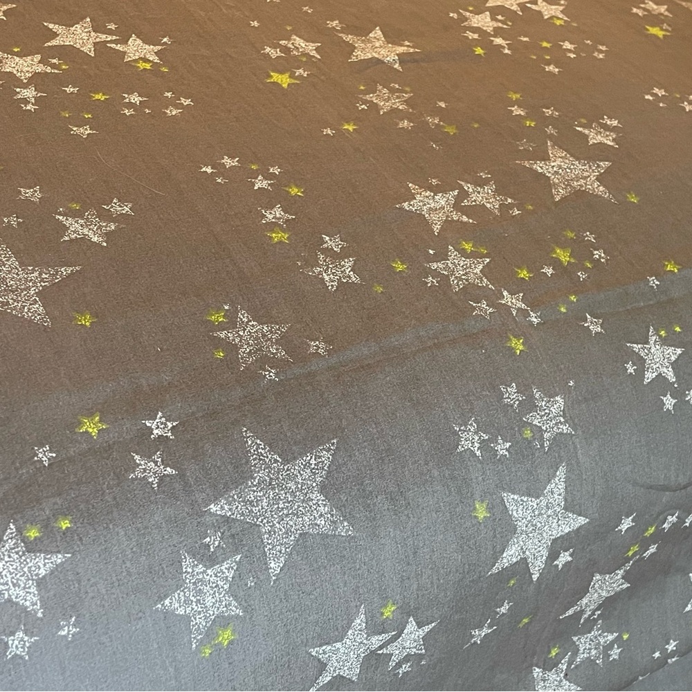 West Elm Gray Star Duvet Cover Queen Perfect! - Picture 3 of 7